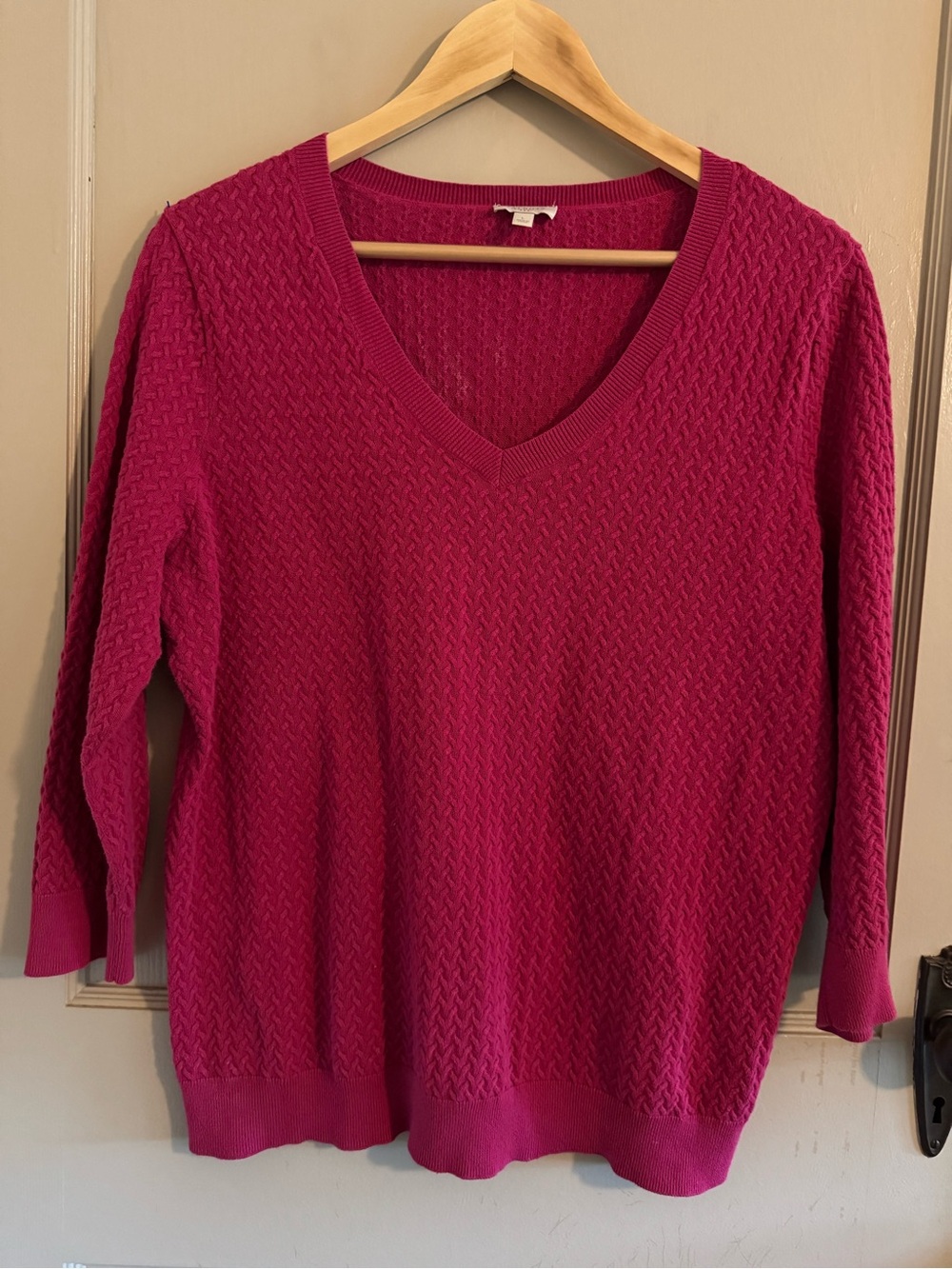 Talbots Women’s V-Neck Textured Sweater in Magenta in cotton